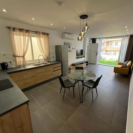 세인트폴스베이 Penthouse St Paul'S Bay 아파트 외부 사진